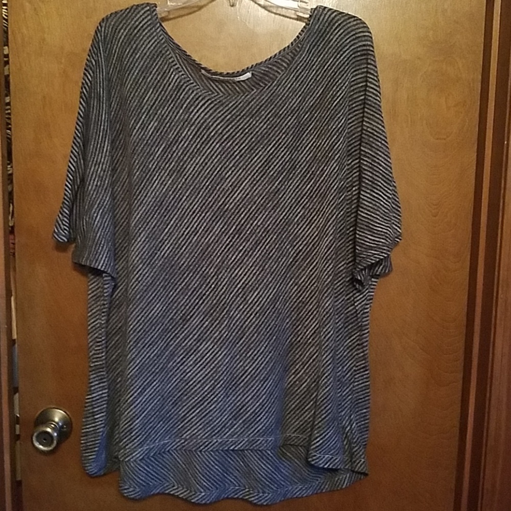 Max Studio Top